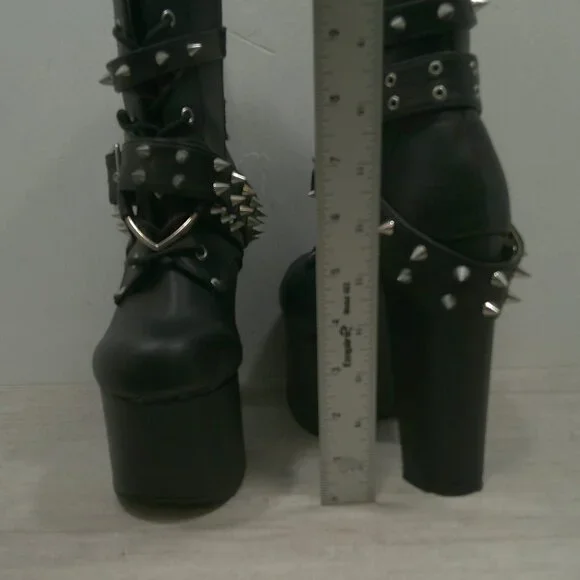 Demonia Torment-700 Black Platform Studded Goth Punk Grunge Ankle Boots Size 7 - Picture 4 of 13